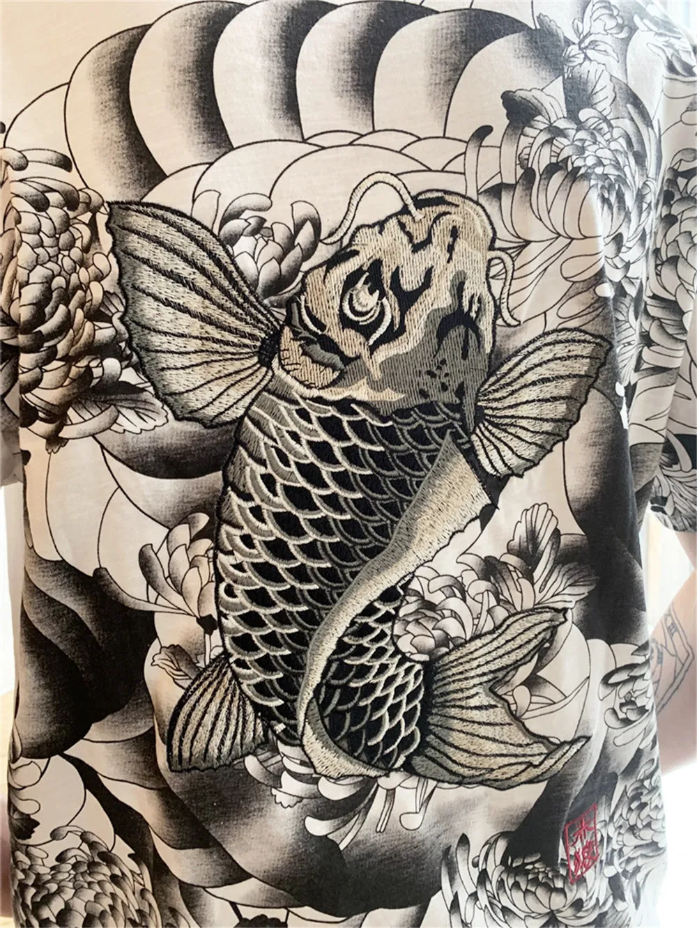 Koi Fish embroidery T-Shirt (White)