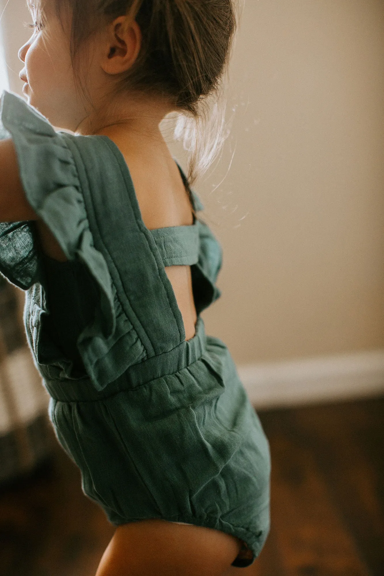 Organic Muslin Ruffle Bodysuit