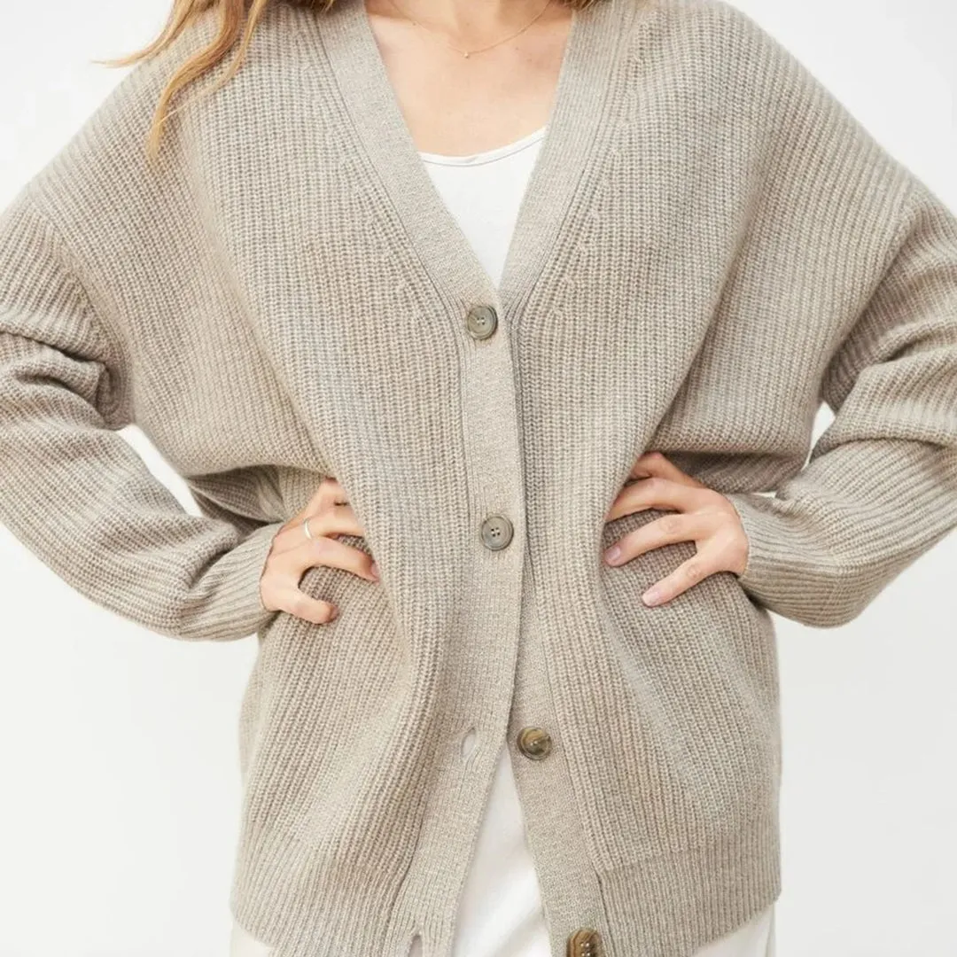 Weiche Strickjacke für Frauen in bergre mit kuscheligen Schichten